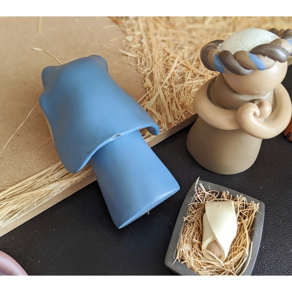 The Autom Company Adore! 12-Piece Nativity Set - Picture 7 of 8